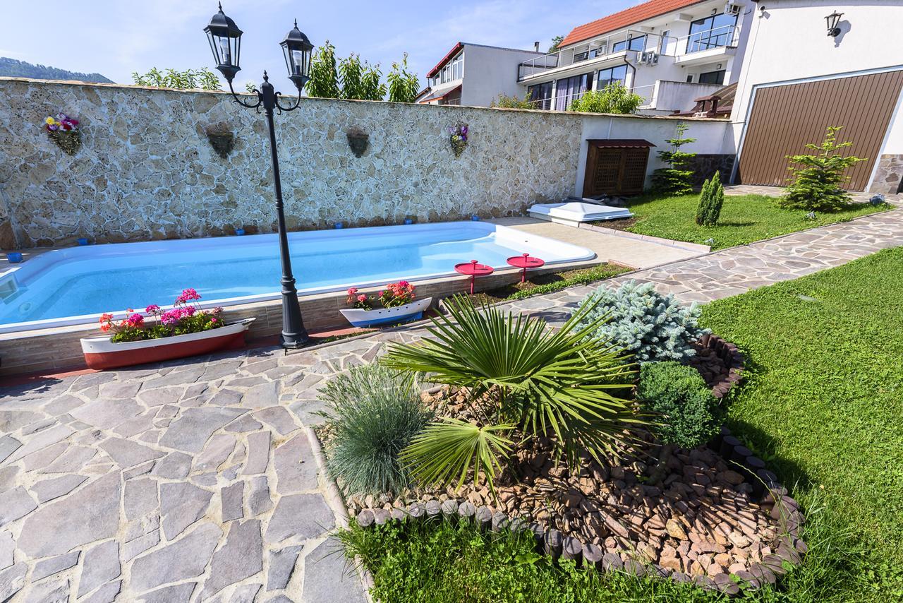 فندق Casa Andrei Orşova المظهر الخارجي الصورة