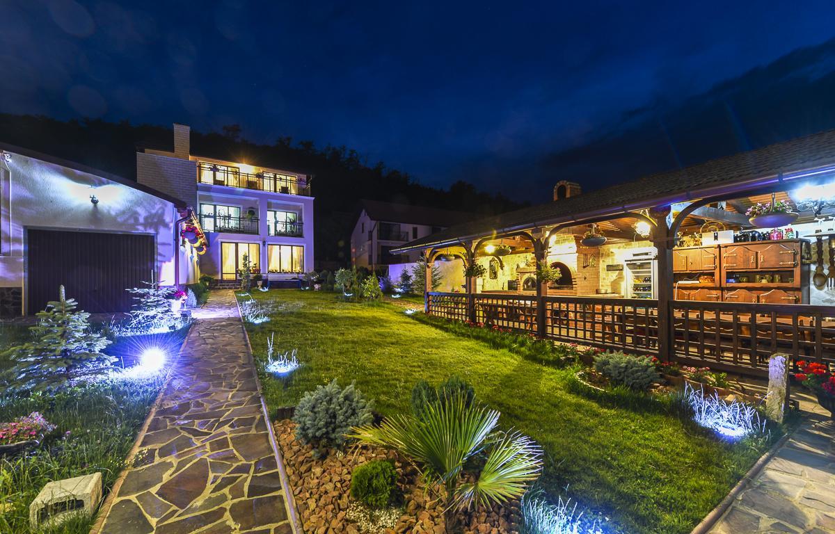 فندق Casa Andrei Orşova المظهر الخارجي الصورة