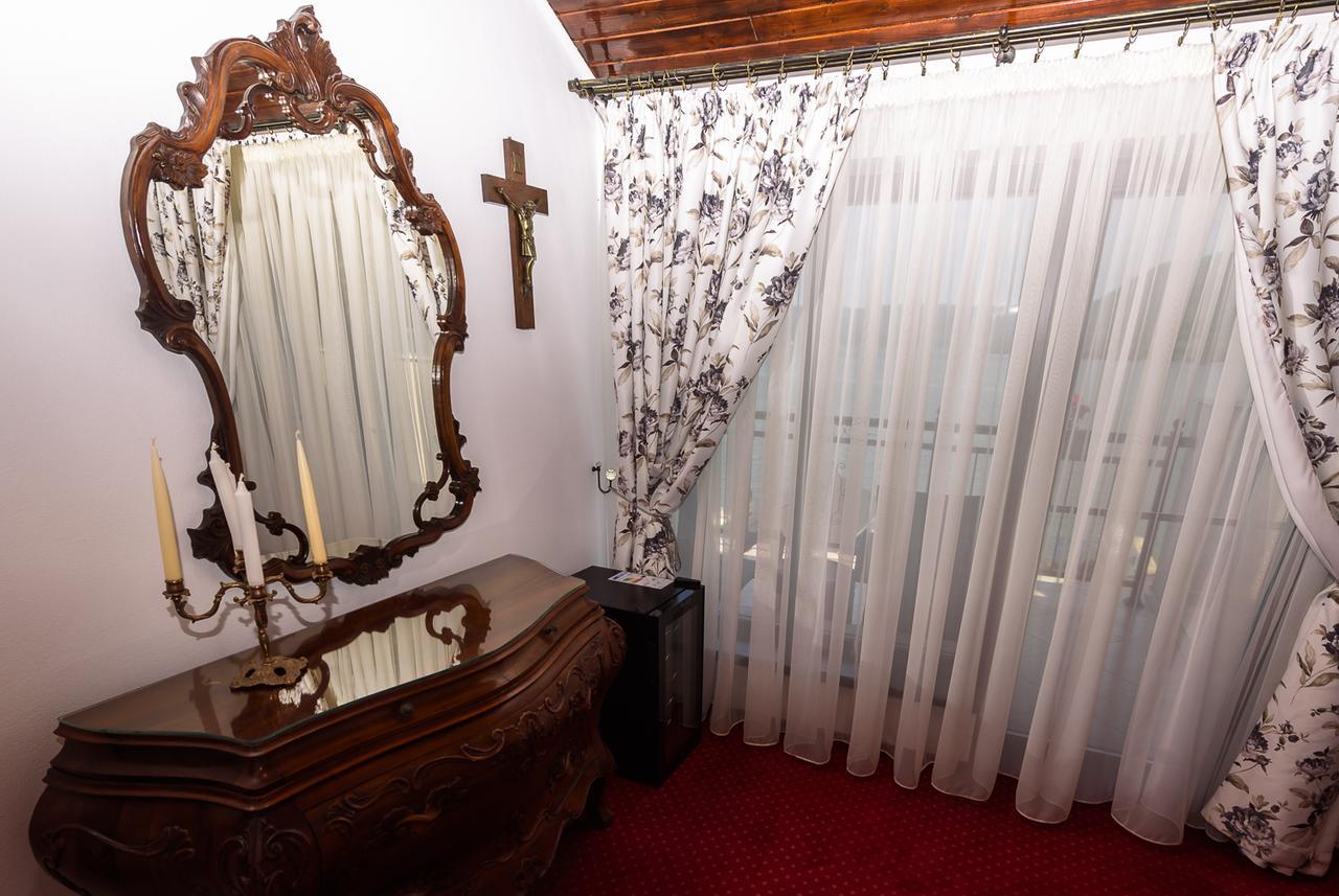 فندق Casa Andrei Orşova المظهر الخارجي الصورة