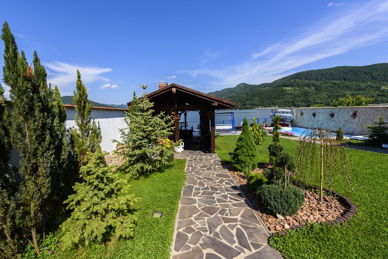 فندق Casa Andrei Orşova المظهر الخارجي الصورة