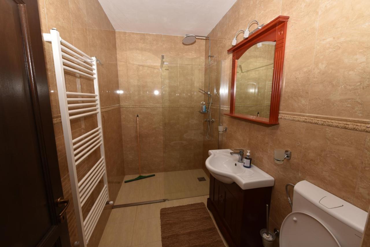 فندق Casa Andrei Orşova المظهر الخارجي الصورة